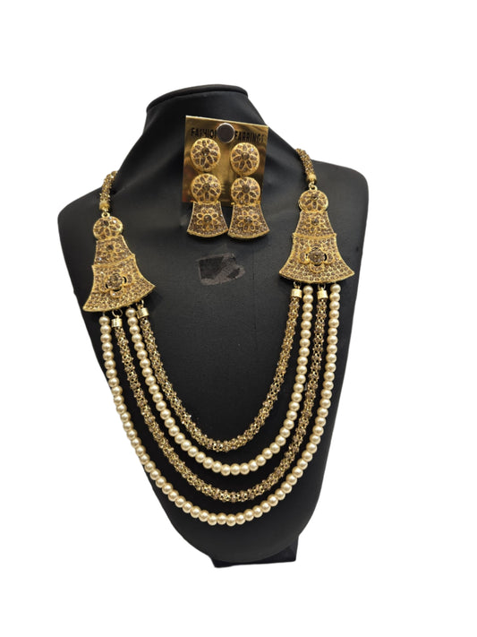 Graceful Stone Necklace