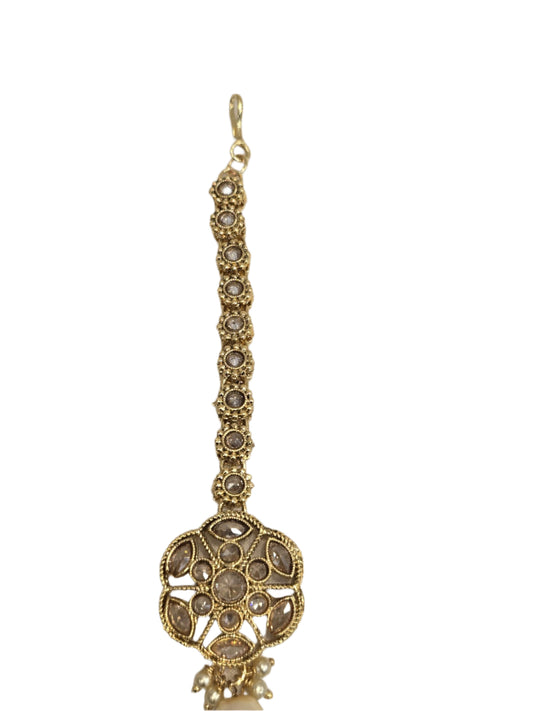 Elegant Kundan Tikly