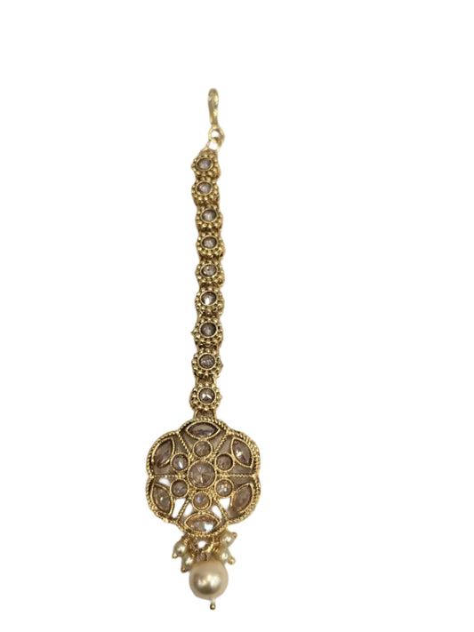 Elegant Kundan Tikly